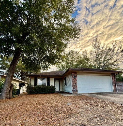 2908 Alpine Pl, Niceville, FL, 32578-1146 | Card Image