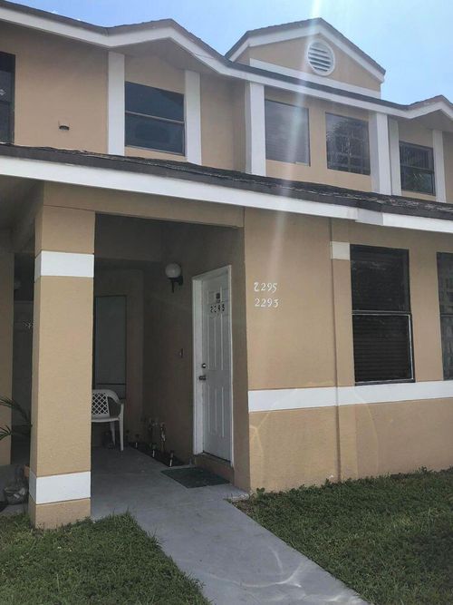2295 Sw 80th Ter, Miramar, FL, 33025-2205 | Card Image