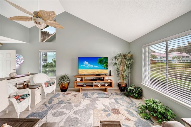 6304 - 6304 River Run Dr, House attached with 2 bedrooms, 2 bathrooms and null parking in Sebastian FL | Image 6
