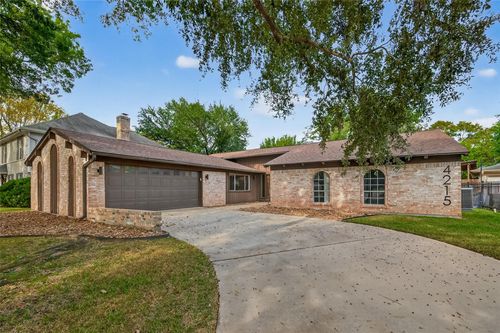4215 Long Grove Dr, Seabrook, TX, 77586-4308 | Card Image