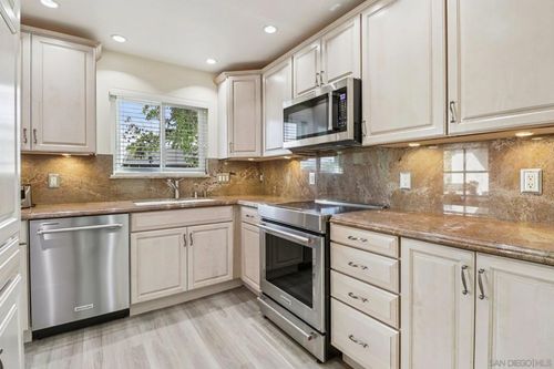 6038 Cirrus St, San Diego, CA, 92110-1427 | Card Image