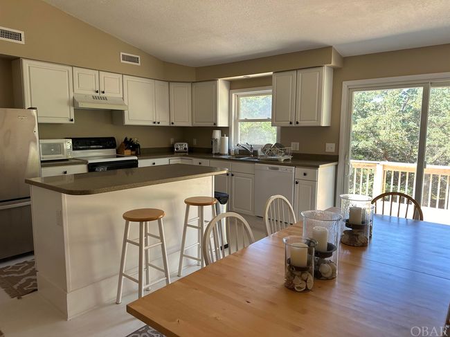 40 Sand Dune Trl, House other with 2 bedrooms, 2 bathrooms and null parking in Ocracoke NC | Image 22