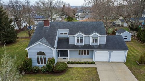 205 Perron Ave, Somerset, MA, 02726-2907 | Card Image