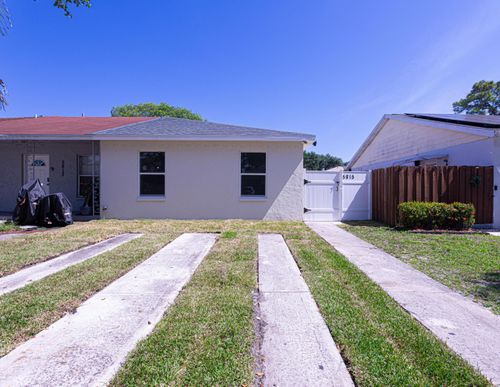 5815 S 38th Street, Greenacres, FL, 33463 | Card Image