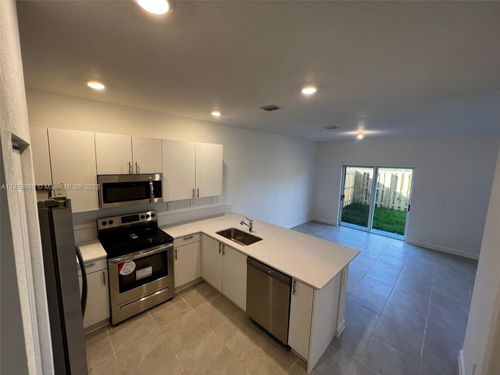 0-2703 Se 10th St, Homestead, FL, 33035-2589 | Card Image