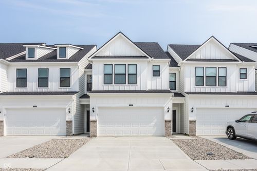 10918 Morab Dr, Zionsville, IN, 46077-0450 | Card Image