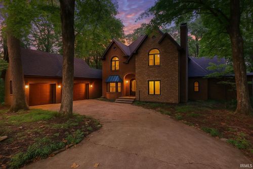 3712 E Devonshire Ln, Bloomington, IN, 47408-9654 | Card Image