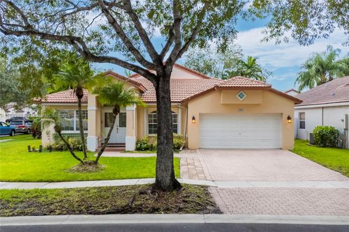 1061 Nw 185th Ter, Pembroke Pines, FL, 33029-3650 | Card Image