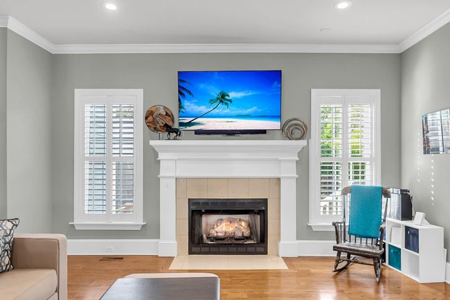 gas fireplace | Image 10