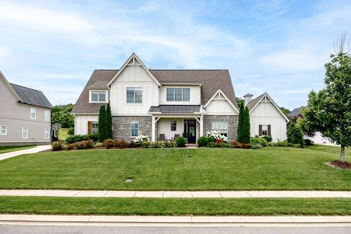 6825 Chatterton Dr, College Grove, TN, 37046-1490 | Card Image