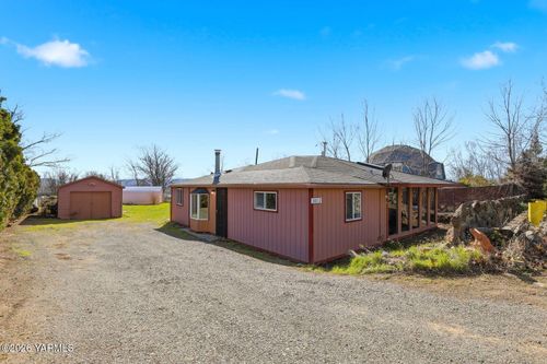3012 Butterfield Rd, Yakima, WA, 98901-1129 | Card Image
