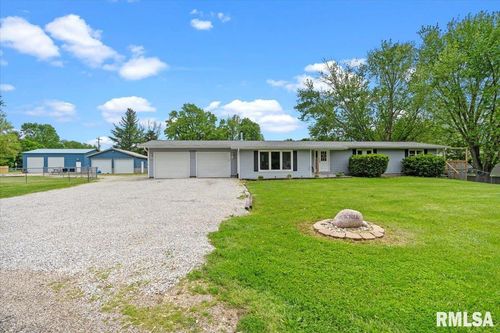 23285 Railsplitter Ln, Athens, IL, 62613-7613 | Card Image