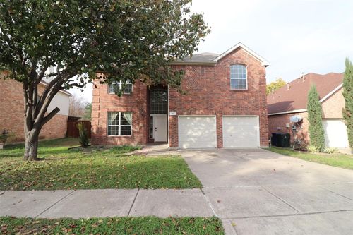 821 Green Pond Dr, Garland, TX, 75040-1073 | Card Image