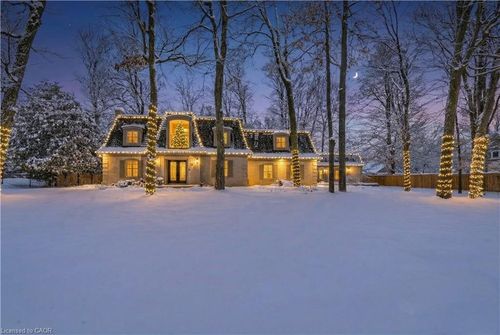 {{alt}} | Card Image