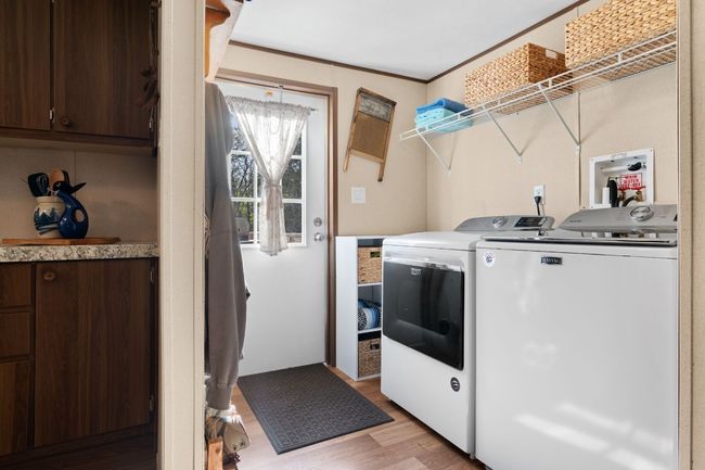 Laundry Room | Image 16