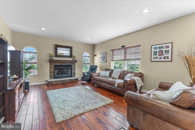 4 E Dreahook Rd, House other with 4 bedrooms, 3 bathrooms and null parking in WHITEHOUSE STATION NJ | Image 11