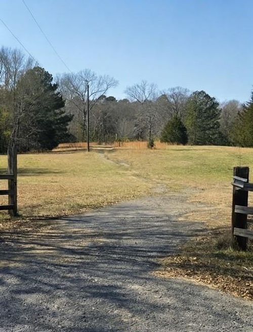 37 Davis Loop, Kingston, GA, 30145-1301 | Card Image