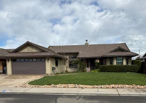 83 Sunshine Dr, Galt, CA, 95632-2376 | Card Image