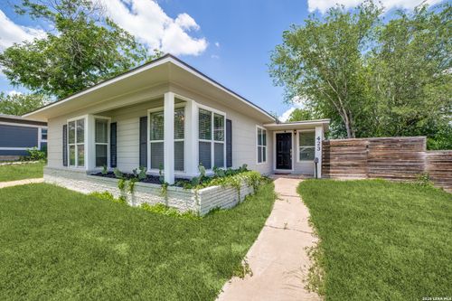 423 Karen Ln, San Antonio, TX, 78209-4932 | Card Image