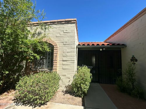 4155 E Megan Dr, Tucson, AZ, 85712-1427 | Card Image