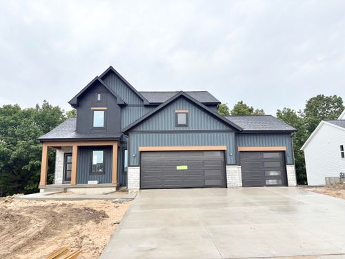 7282 Graymoor St Se, Caledonia, MI, 49316-8589 | Card Image