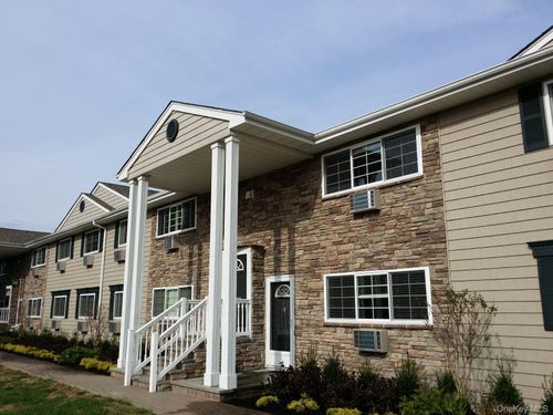 325-2a-325 Brook Avenue, Islip, NY, 11706 | Card Image