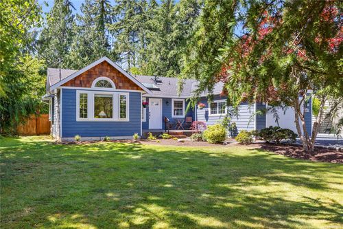 683 Gaetjen St, Parksville, BC, V9P1B3 | Card Image