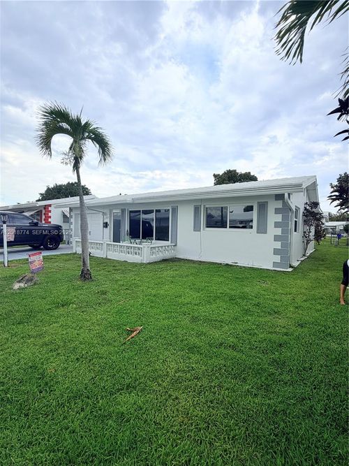 2960 Nw 1st Dr, Pompano Beach, FL, 33064 | Card Image