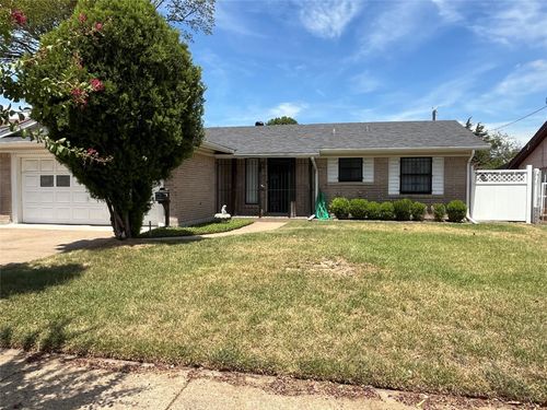 4509 Huntington Dr, Garland, TX, 75042-4549 | Card Image