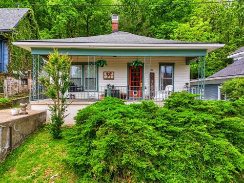 402 Ewing St, Frankfort, KY, 40601-2661 | Card Image
