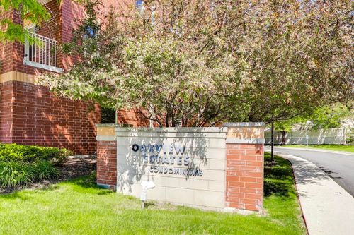 510-500 E Saint Charles Rd, Lombard, IL, 60148-7211 | Card Image