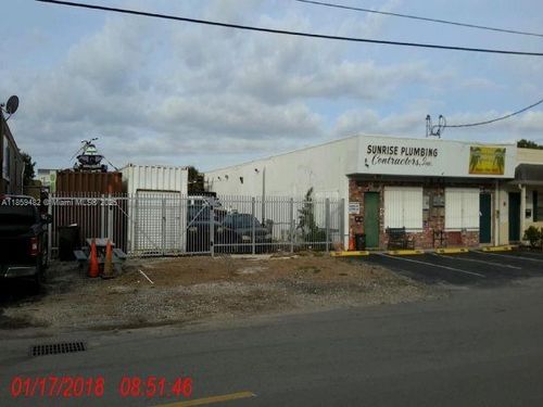 4857 Ne 12th Ave, OAKLAND PARK, FL, 33334-4803 | Card Image