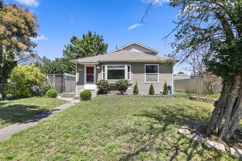 923 E Nebraska Ave, Spokane, WA, 99208 | Card Image