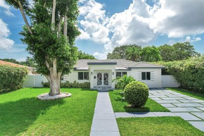 11011 Ne 9th Ct, House other with 6 bedrooms, 3 bathrooms and null parking in Biscayne Park FL | Image 1