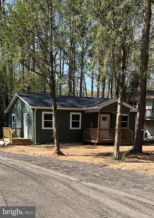 11551 Hoofbeat Trl, LUSBY, MD, 20657-3731 | Card Image