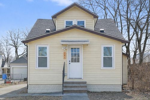 141 W Harry Ave, Hazel Park, MI, 48030-2077 | Card Image