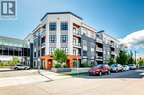 383 Smith St Nw, Calgary, AB, T3B6J9 | Card Image