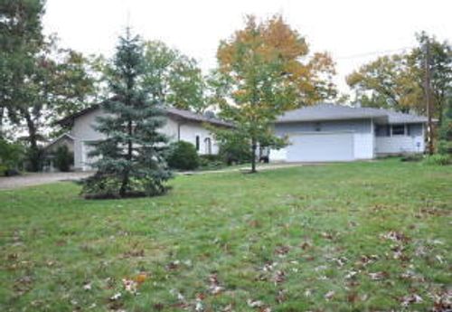 24111 64th Pl, Salem, WI, 53168-8700 | Card Image