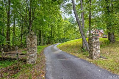 388 Hard To Find Drive, House other with 3 bedrooms, 4 bathrooms and null parking in Brevard NC | Image 3