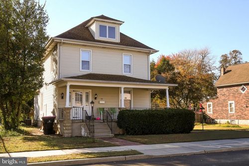 30 12th Ave, GLENDORA, NJ, 08029-1340 | Card Image