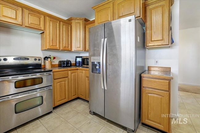 294 N 950 E, House other with 4 bedrooms, 3 bathrooms and 2 parking in Declo ID | Image 18