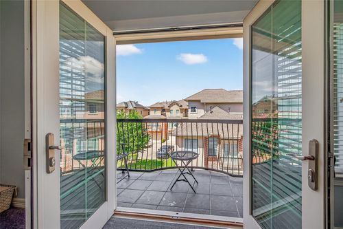 7926 Stoneyway Dr, Houston, TX, 77040-5159 | Card Image