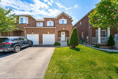 17 Dawes Rd, Brampton, ON, L6X0R8 | Card Image