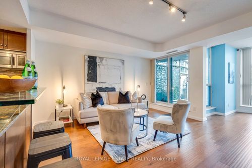 402-218 Queens Quay W, Toronto, ON, M5J2Y6 | Card Image