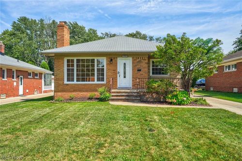 2919 Dale Ave, Rocky River, OH, 44116-3418 | Card Image