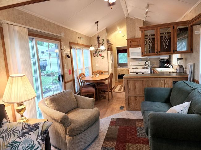 Lots of space for you and yours | Image 23