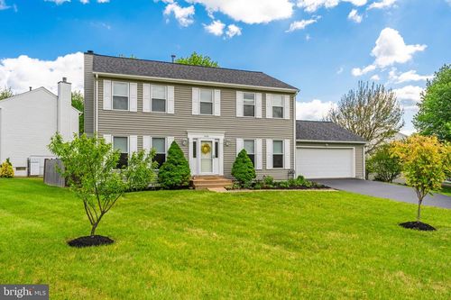 12168 Eddyspark Dr, HERNDON, VA, 20170-2549 | Card Image