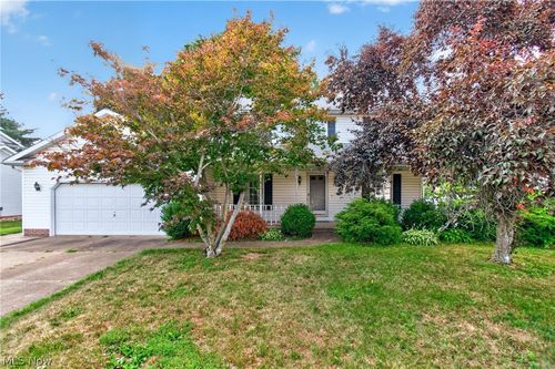 1667 Cadbury St Nw, Massillon, OH, 44646-2895 | Card Image