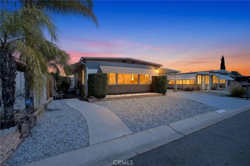 810 San Ramon, Hemet, CA, 92543 | Card Image