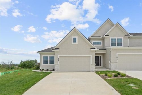 a-4027 Ne Sagamore Drive, Lee's Summit, MO, 64064 | Card Image